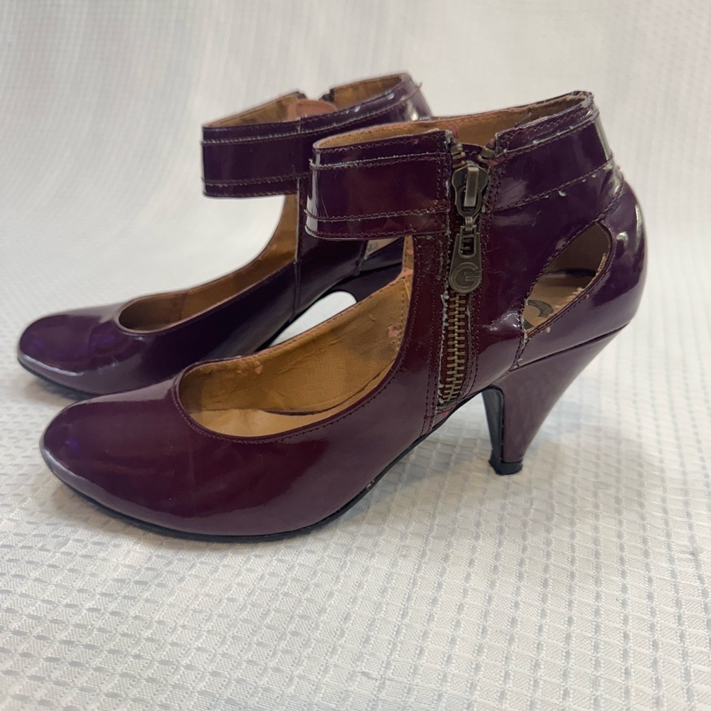 G by Guess Llang patent leather Plum Heels